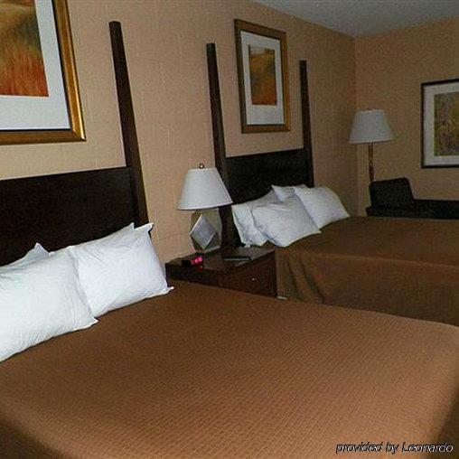 Sunlac Inn Lakota Habitación foto